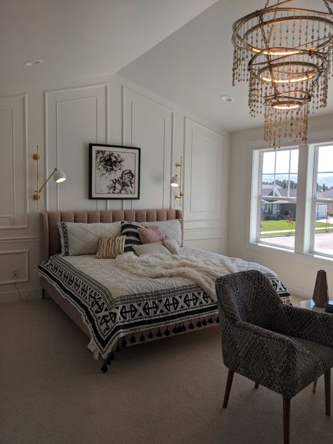 Cathedral Ceiling Bedroom, Vaulted Ceiling Bedroom, Wall Behind Bed, Wainscoting Bedroom, Vaulted Ceiling Living Room, Accent Wall Bedroom, Bedroom Panel, Dreamy Bedrooms, Contemporary Home Decor