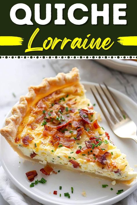 The rich, savory filling with bacon, onion, Gruyère, and a touch of cayenne makes this classic quiche Lorraine absolutely irresistible! Easy Quiche Lorraine Recipe, Quiche Lorraine Recipe Easy, Bacon Onion Quiche, Classic Quiche Lorraine, Egg Casseroles, Classic Quiche, Foods Breakfast, Breakfast Bakes, Quiche Lorraine Recipe