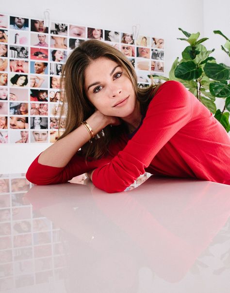 Glossier's Emily Weiss On The Beauty Game Changers You Need To Know Now- ellemag Emily Weiss, Makeup Ingredients, Restaurant In London, Mothers Day Breakfast, Glossy Makeup, Good Day Song, Beauty Games, Boiler Suit, Health Articles