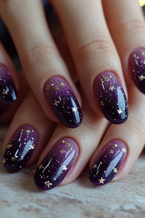 Purple Nails With Stars, Witchy Nails Short, Witch Aesthetic Nails, Short Witchy Nails, Purple Gel Nails Ideas, Purple Star Nails, Purple Witchy Nails, Whimsigoth Nails, Nails Design Purple