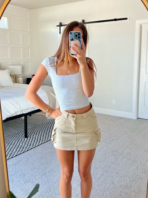 Portia Square Neckline Tee curated on LTK Sunny Season, Outfit Inspo Summer, Cute Preppy Outfits, Cute Comfy Outfits, Cute Everyday Outfits, Cute Simple Outfits, Outfit Inspo Fall, Summer Fashion Outfits, Cute Summer Outfits