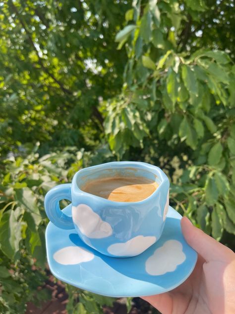 Cloud Cup, Good Morning Gift, Flower Background Iphone, Line Art Flowers, Food Art Photography, Instagram Creative Ideas, Coffee Cup Design, Pretty Mugs, Tea Milk