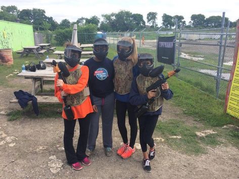 Paint balling outfits Paint Balling Outfit, Cute Outfits Ideas, Date Ideas, Outfits Ideas, Hunting, Cute Outfits, Paint, Hats