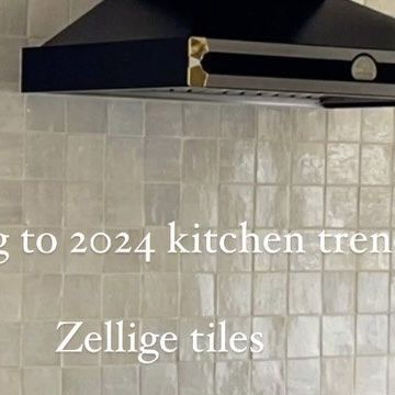 MarKay Studio & Design on Instagram: "Since you all liked yesterday’s kitchen trend so much I thought I give you another. And boy is it a big one.. Zellige tiles! I’m sure you’ve been seeing them everywhere. These tiles just leave a light airy, yet elegant look. My tips for use are below: ✨ Go pick up some samples of different styles and bring them home to see how they’d look in the space ✨ Play around with orientation and size of tiles ✨ Consider material -ceramic, porcelain, glass, etc. and evaluate durability and maintenance requirements ✨ Choose a color that complements your kitchen’s design ✨ Ensure the tiles are easy to clean Follow @markaystudio for more interior design tips and beautiful home inspo …….. …….. …….. …….. …….. …….. …….. #interiordesign #interiordesigner #int Black Zellige Tile Kitchen, Adessi Zellige Perla Polished Ceramic Tile, 4x4 Zellige Backsplash, Zellige Tile Kitchen, Zellige Tile Kitchen Dark Cabinets, Zellige Perla Polished Ceramic Tile, Bring Them Home, Zellige Tile, Just Leave