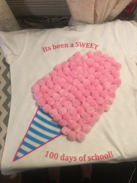 100 days of school. Cotton candy stick/ice cream cone. Couldn’t find anything what was “new” since we’ve already done the caterpillar and a shirt filled with 100 random things. So we thought of this! 100 Days Ideas, 100 Days Of School Project Kindergartens, 100 Day Ideas, 100 Day Project Ideas, 100 Days Of School Shirts, 100 Day Shirt Ideas, 100th Day Shirt, 100days Of School Shirt, 100 Días De Clases