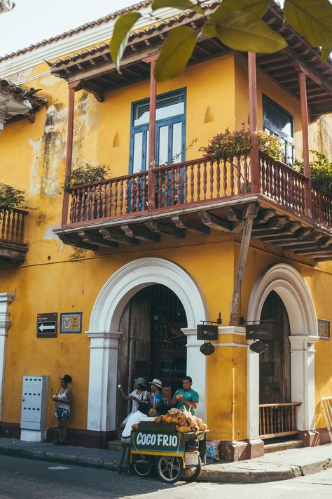 Central American Architecture, Cartagena Architecture, Port Town, Colombia Travel, Casas Coloniales, Life Crisis, Fun Life, American Architecture, Pondicherry