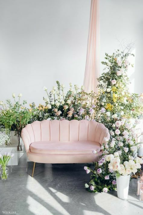 Couch Party Decor, Photo Backdrop With Couch, Wedding Couch Photo Booth, Wedding Couch Decor, Backdrop With Couch, Wedding Sofa Decoration, Engagement Dais, Wedding Couch, Couch Wedding