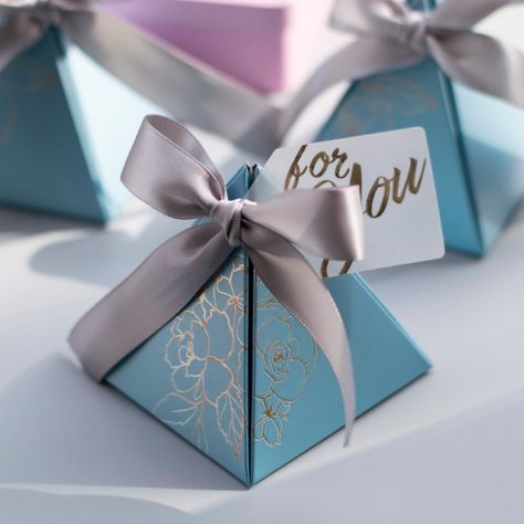 Wedding Favor Gift Boxes, Anniversaire Diy, Wedding Favors And Gifts, Wedding Candy Boxes, Chocolate Gift Boxes, Baby Shower Party Supplies, Wedding Gifts For Guests, Party Favor Boxes, Wedding Favor Boxes