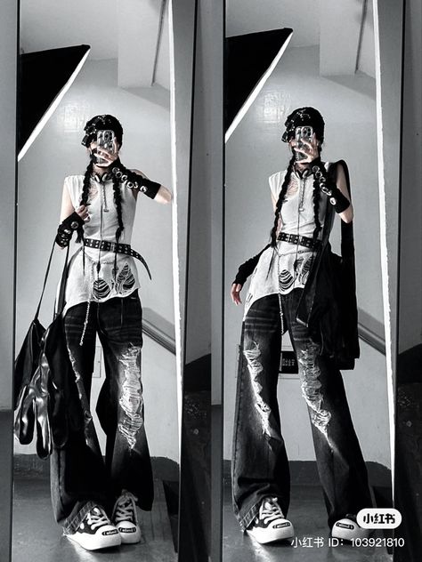 Chromecore Outfits, Grunge Kpop Outfit, White Emo Outfit, Cyberpunk Outfit Women, Cyberpunk Outfit, Interesting Outfits, Old Fashion Dresses, Concept Clothing, Fashion Inspiration Design