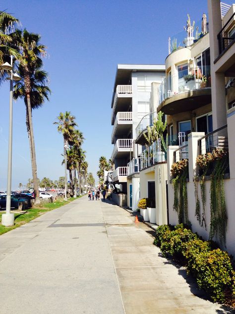 Venice Beach, California. Venice Beach Apartment, Venice Beach House, California Apartment, Little Beach House, Venice Beach California, Beach Apartment, Little Cottage, Venice Beach, Apartments For Rent