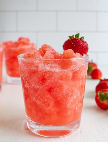 Homemade Strawberry Ice Cream | Recipe My Name Is Snickerdoodle Lemonade Slushie Recipe, Ice Cocktails, Lemonade Slushie, Strawberry Slushie, Lemonade Slush, Lemonade Slushies, Strawberry Slush, Nacho Bar, Slushie Recipe