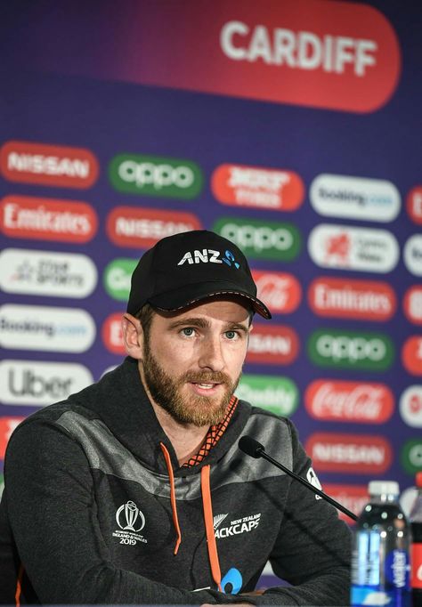 Kane Williamson Smile, Kane Williamson Hd Images, Cr7 Quotes, New Zealand Cricket Team, Mandela Quotes, Joker Images, Kane Williamson, Girl Drama, Tom Holland Imagines