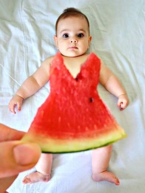 Home Newborn Photography, Baby Birthday Photoshoot, Baby Boy Newborn Photography, Monthly Baby Pictures, Baby Milestone Photos, Monthly Baby Photos, Baby Photoshoot Boy, Sweet Watermelon, Newborn Baby Photoshoot