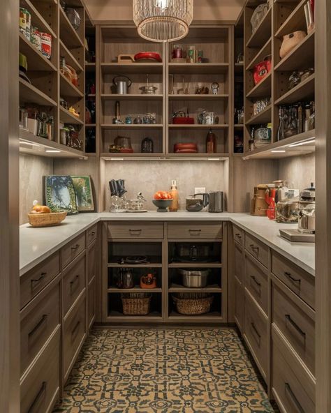 Walk-In Pantry Ideas That Maximize space and style Storage Space pantry design walk in small walk in pantry small walk in pantry layout walk in pantry ideas Looking to optimize your walk-in pantry for more storage? Discover 25 creative ideas, from open shelving to lazy susans, that make the most of your space while adding style and organization. Farmhouse Walk In Pantry Ideas, Walk In Pantry Aesthetic, Walk In Pantry Coffee Bar, Large Pantry Ideas Walk In, Simple Butlers Pantry, Pantry Room Ideas Walk In, Hidden Butlers Pantry Walk In, Barndo Pantry, Pantry Layout Walk In