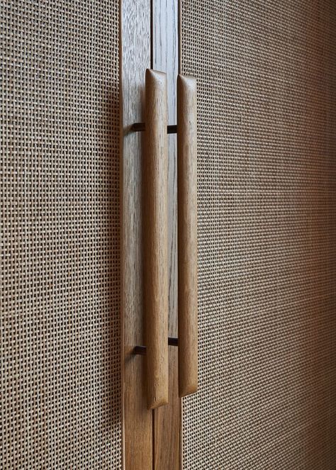 Wardrobe Door Designs, Joinery Details, Wardrobe Interior Design, Wardrobe Design Bedroom, Wardrobe Doors, Dressing Room Design, Furniture Details, Wardrobe Design, Bespoke Furniture