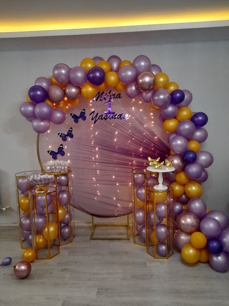 Butterfly Concept, Birthday Concept, Purple Sweet 16, Purple Birthday Party, Sweet 16 Photos, Backyard Birthday Parties, Orange Birthday, Smelling Flowers, Gold Color Combination