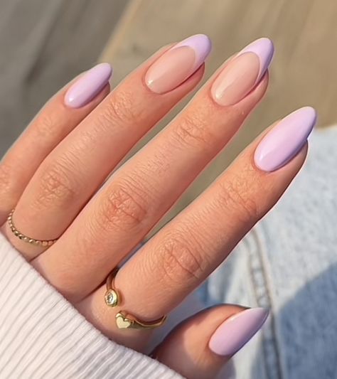 Light Purple Nail Ideas Almond, Gel Nails Almond Purple, Unghie Franc, Almond Nails Purple, Purple French Nails, Purple French Manicure, Ongles Gel French, Purple Manicure, Light Purple Nails