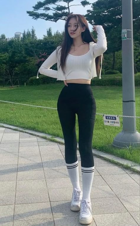 Korean Gym Outfit, Slim Girl, Outfit Korean, Fitness Inspiration Body, Best Photo, Sporty Outfits, 가을 패션, Girl Body, Google News