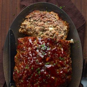 Honey BBQ Meatloaf - I Am Homesteader Homemade Honey Bbq Sauce, Barbecue Meatloaf, Cracker Barrel Meatloaf, Bbq Meatloaf, Meatloaf Dinner, Meatloaf Ingredients, Beef Dinners, Honey Barbecue, Honey Bbq Sauce