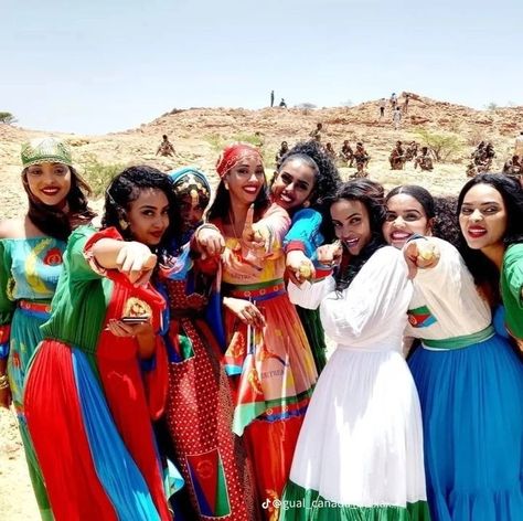 Eritrean Women, Eritrean Culture, Eritrean Flag, Village Dress, Africa History, Ethiopian Culture, Ethiopian Women, Egyptian Beauty, Traditional Clothes