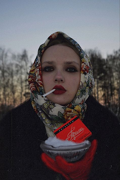 Slavic Aesthetic Outfits, Babushka Fashion, Russian Fashion Modern, Russian Culture Aesthetic, Russian Girls Style, Russian Goth, Russian Woman Aesthetic, Russian Style Fashion, Russian Street Style