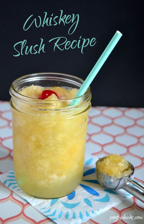 Whiskey Slush Recipe, Whiskey Slush, Slush Recipes, Chicken Fajita Casserole, Alcholic Drinks, Summertime Drinks, Frozen Lemonade, Whiskey Drinks, Alcohol Drink Recipes