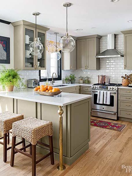 2021 Kitchen Trends, Small U Shaped Kitchen, Kabinet Dapur, Suburban House, U Shaped Kitchen, Kitchen Remodel Before And After, Design Blogs, Kitchen Trends, Kitchen Redo