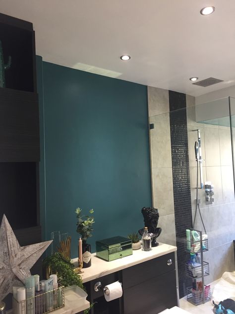 Luxury Teal Master Bathroom Makeover Reveal - Part 1 - Caradise Dark Teal Bathroom, Teal Paint Colors, Teal Bathroom Ideas, Teal Bathroom, Luxury Master Bathrooms, Eclectic Interior Design, Beige Tile, Teal Walls, Black And White Tiles