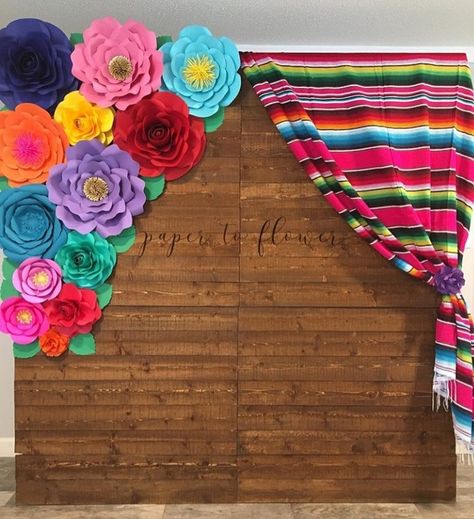 Mexican Backdrop, Mexican Paper Flowers, Mexican Fiesta Birthday Party, Mexican Theme Party Decorations, 80th Birthday Party Decorations, Mexican Baby Shower, Mexican Party Decorations, Mexican Birthday, Fiesta Theme Party