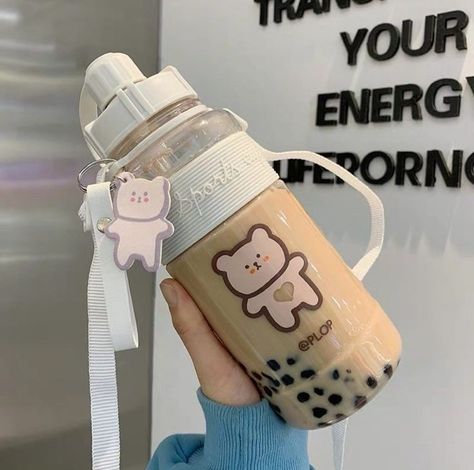 Kawaii Cups, Trendy Water Bottles, Japanese Stuff, Cool School Supplies, Cute Water Bottles, Cute School Supplies, Botol Air, Cute Kitchen, Boba Tea