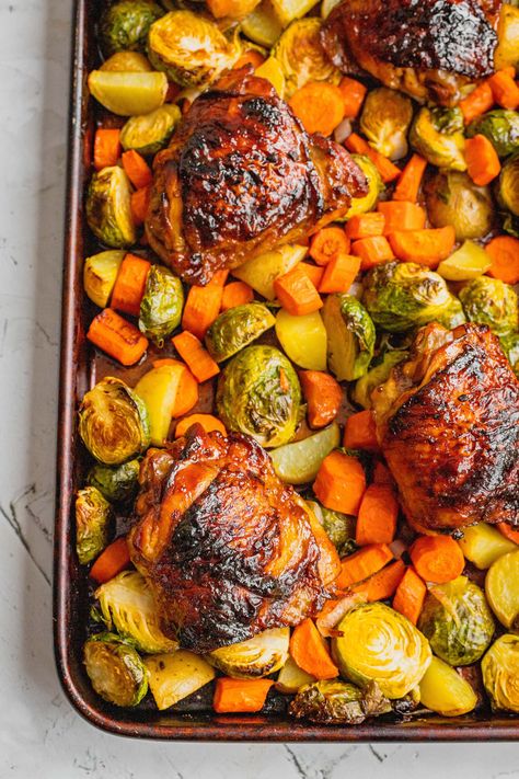 Chicken And Roasted Vegetables, Roasted Chicken And Veggies, Roasted Vegetables And Chicken, Grilled Chicken With Vegetables, Healthy Balsamic Chicken, Roasted Chicken And Vegetables, Fall Roasted Chicken And Vegetables, Balsamic Chicken And Veggies, Balsamic Mustard Chicken