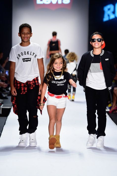 Pin for Later: Forget the Hoity-Toity Fashion Week Runways, This Nike and Levi's Kids' Fashion Show Rocked! Kids Fashion Show, Kids Fashion Trends, Kids Fashion Clothes, Fashion Week Runway, Traditional Fashion, Cute Summer Outfits, Parenting Tips, Fashion Clothes, Baby Boy Outfits