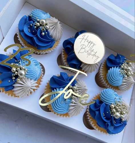 Blue Cupcakes For Men, Cupcake Designs For Men, Cupcake Flower, Cupcakes For Men, Eid Cake, Blue Birthday Cakes, Blue Frosting, Gold Birthday Cake, Cupcake Decorating Tips