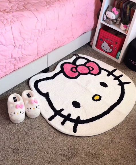 Bratz Room, Cool Carpets, Birthday List Ideas, Bedroom Kawaii, Tufting Art, Cute Rugs, Hello Kitty Room, Hello Kitty Bedroom, Kitty Room