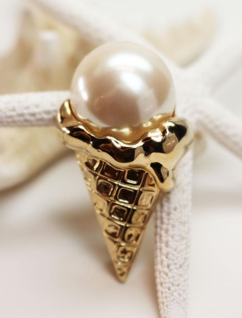 Melting Gold, Ice Cream Jewelry, Vintage Ice Cream, Waffle Cone, June Birthday, Pearl Cream, Pearl Brooch, Ice Cream Cone, Chain Choker