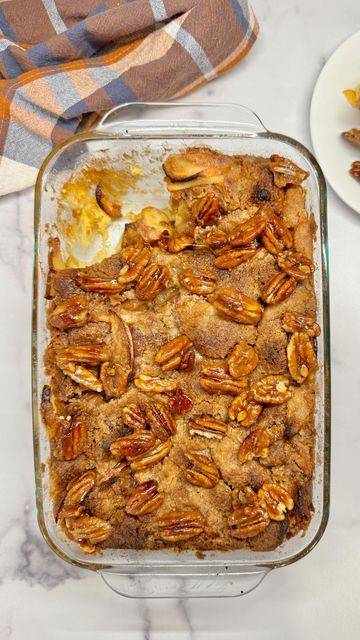 Rossini Perez on Instagram: "Use apple fritters instead of bread in your overnight French Toast bake to bring all the fall flavors. 🍂 Ingredients Apple Fritter Bake 6 apple fritters 8 large eggs 2 cups milk ½ cup heavy cream 1 tablespoon vanilla extract ¾ cup sugar Topping ½ cup all-purpose flour ½ cup packed light brown sugar 1 teaspoon ground cinnamon ¼ teaspoon salt ½ cup cold butter cut into pieces 2 apples glazed pecans Cut the apple fritters into 1-inch cubes and scatter evenly i Overnight French Toast Bake, French Toast Bake Overnight, Glazed Pecans, Apple Glaze, Overnight French Toast, Apple Fritter, Breakfast Sweets, Apple Fritters, French Toast Bake