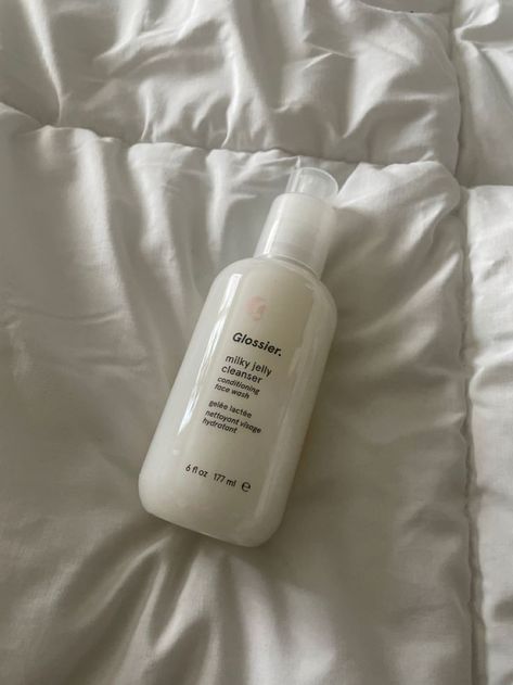 Glossier Face Wash, Pink Cleanser, Cleanser Aesthetic, Glossier Hand Cream, Glossier Milky Jelly Cleanser, Glossier Cleanser, Glossier Haul, Glossier Skin, Dream Routine