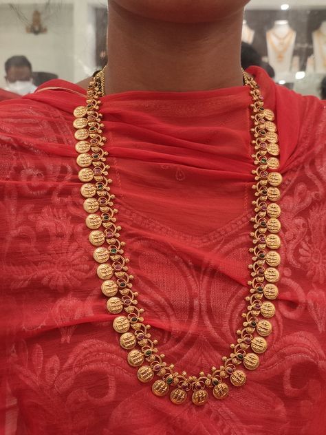 Kasulu Haram Gold, Mullai Poo Haram, Kasulaharam Latest Designs, Kasulaperu With Locket, Kaasu Malai Gold, Kaasu Maalai Designs, Dhasavatharam Gold Necklace, Kasumalai Latest Design, Kasulaperu Latest Designs With Weight