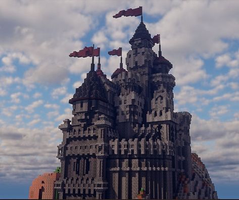 Simple castle I made for a server in Minecraft Minecraft Dark Castle Ideas, Minecraft Spooky Castle, Black Castle Minecraft, Minecraft Blackstone Castle, Minecraft Citadel, Minecraft Deep Slate Castle, Deep Slate Castle Minecraft, Minecraft Dark House, Minecraft Dark Castle