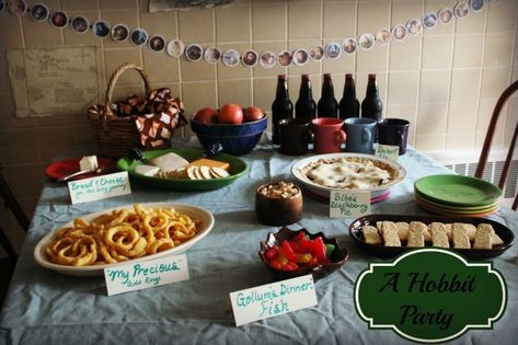 Family Movie Night :: A Hobbit Party - The Little Things Journal Family Movie Night Food, The Hobbit Gollum, Lord Of The Rings Birthday, Lotr Party, Harry Potter Movie Night, Hobbit Movie, Hobbit Party, Movie Night Theme, Movie Night Food