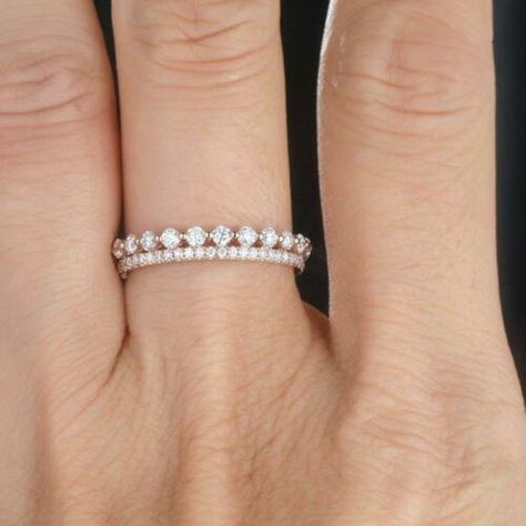 White Gold Stackable Rings, Gold Stackable Rings, Solid Gold Wedding Band, Rings Moissanite, Moissanite Band, Moissanite Wedding Band, Chevron Ring, Curved Wedding Band, Antique Ring