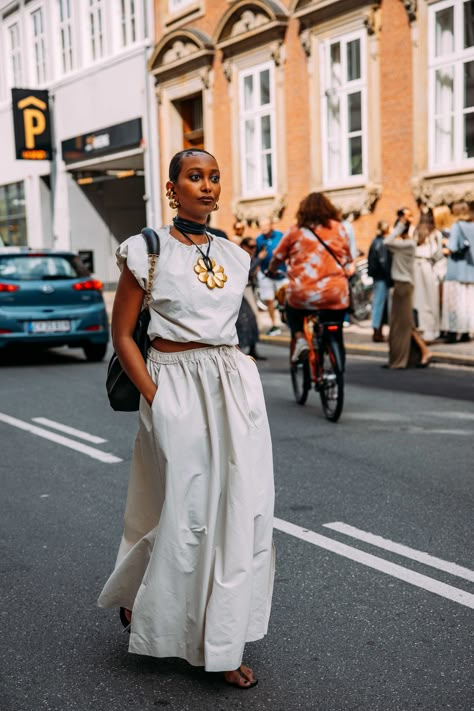 The Best Street Style Photos From the Spring 2025 Shows in Copenhagen https://www.vogue.com/slideshow/the-best-street-style-photos-from-the-spring-2025-shows-in-copenhagen#40 Copenhagen Fashion Week Street Style, Street Style Photos, Copenhagen Fashion, Spring 2025, Copenhagen Style, Copenhagen Fashion Week, The Best Street Style, Best Street Style, Spring Street Style