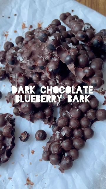 Chocolate Blueberry Bark, Blueberry Chocolate Bark, Blueberry Bark, Dark Chocolate Bark, Chocolate Blueberry, Winter Dessert, Blueberry Chocolate, Winter Desserts, Blueberry Jam