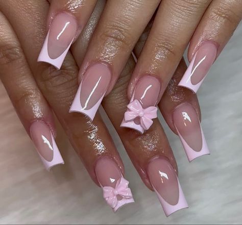 Long Pink French Tip Acrylic Nails, Pink Bow Nails Short, Pink Bow Acrylic Nails, Pink Bow French Tip Nails, Pink French Tip Nails With Bow, Nail With Bow Design, Pink French Tip With Bow, Light Pink Nails With Bow, French Tips Pink Base