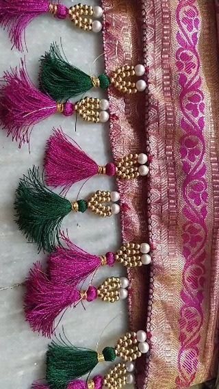 Tassels With Cloth, Kongulu Designs Latest, Kongu Mudulu Designs, New Design Saree, Crochet Dupatta, Pallu Designs, Saree Kuch, Saree Kuchulu, Saree Kuchu New Designs