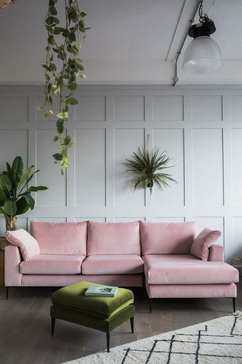 Rose and Grey Epsom Corner Sofa | Pale Pink Couch | 20 Photos That Will Prove Decorating with Pink and Green is the Next Big Thing Warehouse Ideas, Rosa Sofa, Pink Velvet Sofa, Velvet Corner Sofa, Pink Couch, Mad About The House, Pink Sofa, Pink Living Room, Design Websites