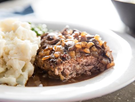 As Seen on TV (Dinner): How to Make Really Good Salisbury Steak | Serious Eats Lentil Mushroom Burger, Steak Casserole, Salisbury Steak Recipes, Salisbury Steak, Diet Vegetarian, Vegetarian Options, Salisbury, Steak Recipes, Vegetarian Dishes