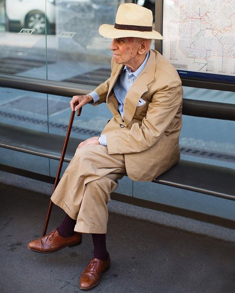 thesartorialist So many people tell me that their favorite photos on The Sartorialist are the chic, old Italian gentleman. They’re not easy to find, especially in a situation that’s shootable, but when you do find them it’s so rewarding. Jenny and I spotted this guy at the exact same moment as we sped by in our car on the way to a fashion show in Milan. We both yelled “did you see him??” We stopped the car immediately and I popped out to try and get the shot, luckily it worked. As much as everyo Sitting On A Bench, The Sartorialist, Tan Shoes, Men Street, Parisian Chic, 인물 사진, Old Man, Mens Street Style, The Chic