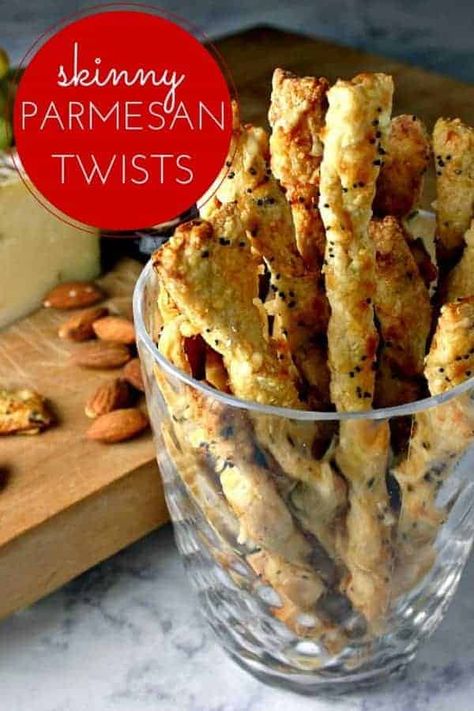 Skinny Parmesan Twists | Life, Love, and Good Food Parmesan Twists, Parmesan Sticks, Cheese Twists, Blue Cheese Dip, Garlic Cheese, Pastry Flour, Cheese Dip, A Fruit, Bread Rolls