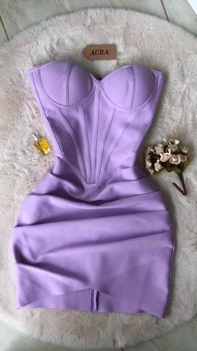 Bodycon Evening Dress Classy, Lavender Homecoming Dress, Dress Lavender, Mini Homecoming Dresses, Classy Prom Dresses, Looks Party, Pretty Prom Dresses, Ruched Bodycon Dress, Feather Dress